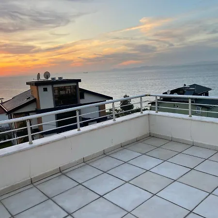 Yalova Apartments