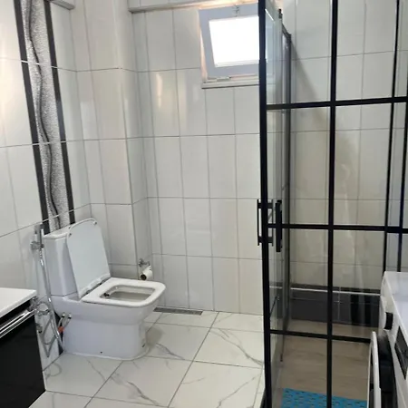 Yalova Apartments *